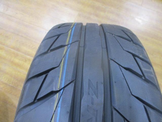 Narrow Rzf DUNLOP(ダンロップ) DIREZZA RZF + ZESTINO((ゼスティ-ノ) Z-REXZTS-7000 TW200 | カー用品 ...