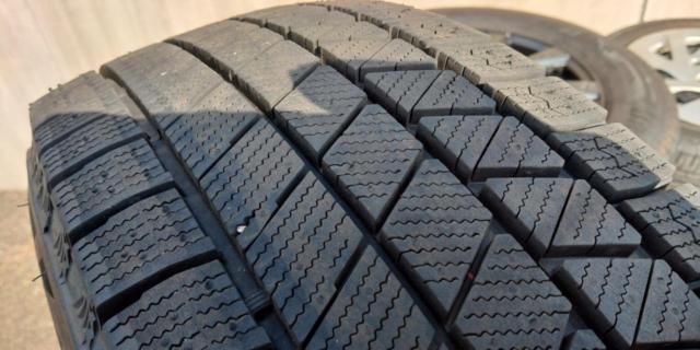 Ad Rwr5 【コンテナ2】HOT STUFF WAREN WR5 + BRIDGESTONE BLIZZAK VRX3 | 中古品 | アップガレージ ...
