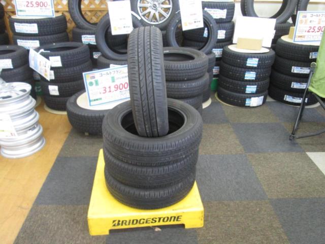 【YOKOHAMA】BluEarth AE01 | 中古品 | アップガレージ 松江浜乃木店 | カー用品 タイヤ 14インチタイヤを通販で ...