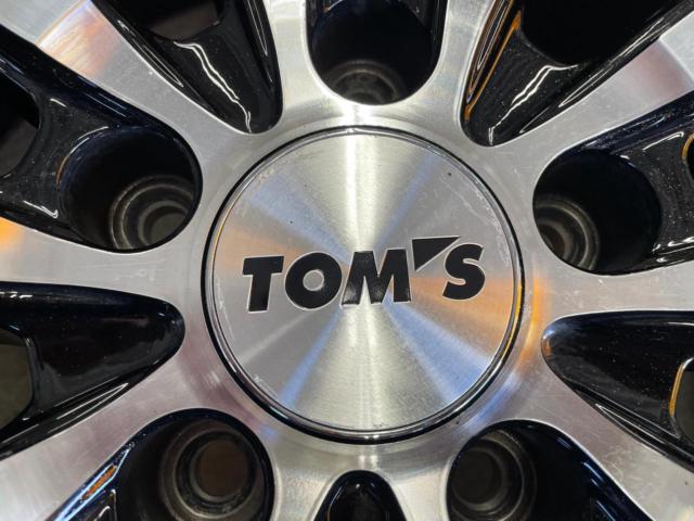 Th01 【TOM’S(トムス)】 TH01 | やや傷や汚れあり | アップガレージ 豊明・国1店 | カー用品 アルミホイール 18インチホイールを ...