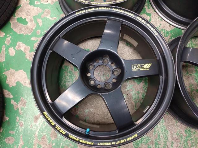 Real Racing R2 【鍛栄舎】REAL Racing R2 | 傷や汚れあり | アップガレージ 津店 | カー用品 アルミホイール 17インチホイールを通販で ...