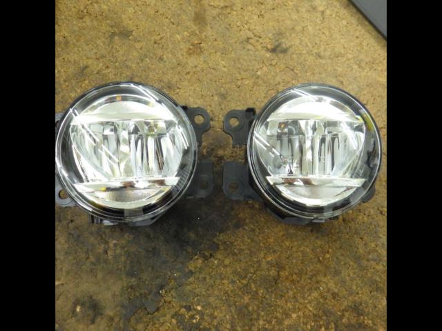 【スズキ純正】LEDフォグランフ | やや傷や汚れあり | アップガレージ 沼津店 | カー用品 ボディパーツ その他レンズ関連を通販で購入 ...