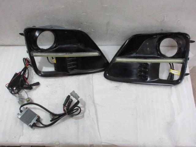 *ปัจจุบันขายแล้ว ไม่ทราบชื่อผู้ผลิต WRX VAB ฝาครอบหมอกแบบเดย์ไลท์ (T03090)