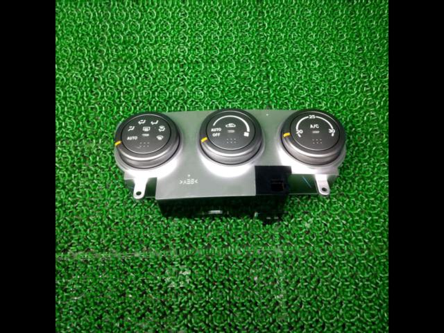 ★ลดราคาครั้งสุดท้าย★ Subaru ของแท้ Impreza 《GGA》 แผงสวิตซ์แอร์ P81500-24001114