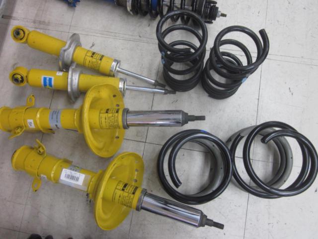 Subaru (SUBARU) WRX STi VAB Type S ของแท้ ออปชั่น BILSTEIN ชุดช่วงล่าง