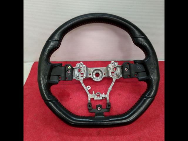 พวงมาลัยหนังแท้ Subaru VAB WRX STi
