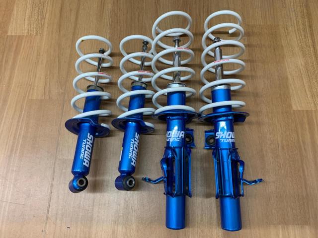 SHOWA Tuning COMFORT EVOLUTION หมายเลขผลิตภัณฑ์: V0491-10B-70 86:ZN6/BRZ:ZC6 ช่วงปลายเดือน