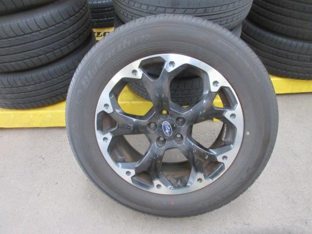 ล้อแท้ Subaru GT series XV + YOKOHAMA BluEarth E70 (Y05886)