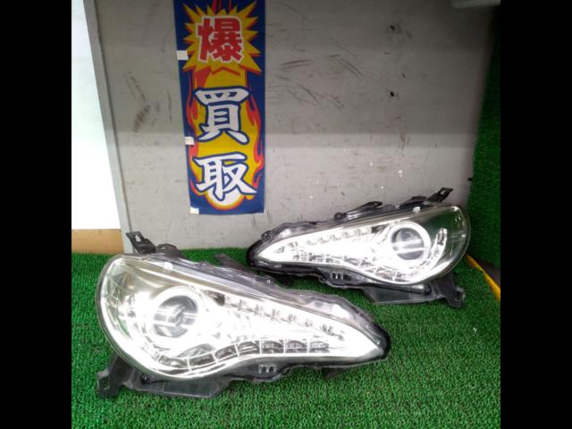 ไฟหน้าโปรเจคเตอร์ Wakeari SONAR พร้อมวงแหวนปลาหมึก ซ้ายและขวา ชุด ZN6/ZC6 86/BRZ ครึ่งแรก