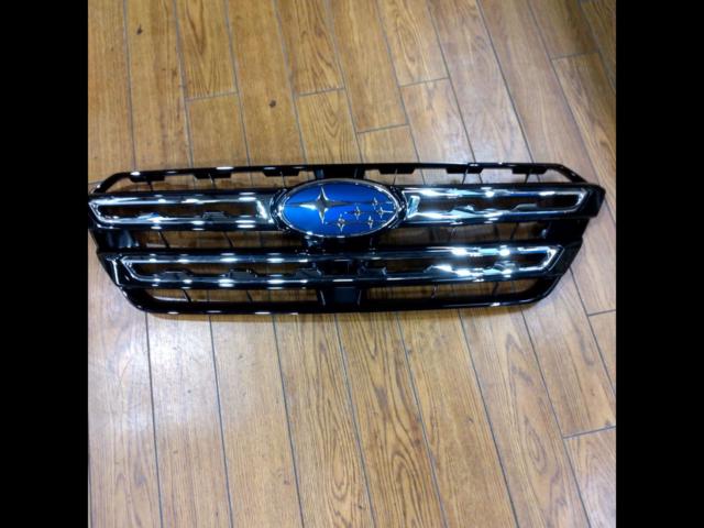 กระจังหน้า SUBARU Legacy Outback แท้