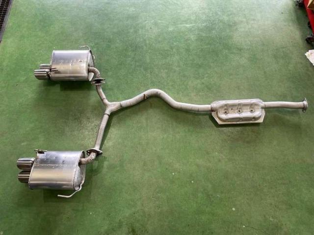 Subaru STI VAB WRX STI ประเภท RA-R S207 Muffler Performance Exhaust Kit VAG WRX S4 JARI30150027S ความดันย้อนกลับต่ำ