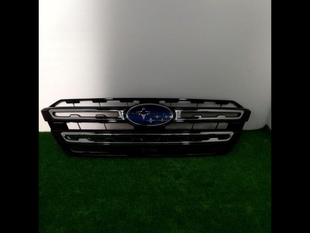 กระจังหน้าแท้ Subaru Legacy Outback/BT5