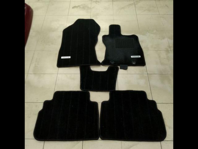 Subaru แท้ SK Forester พรมปูพื้นแท้หน้าหลังชุด