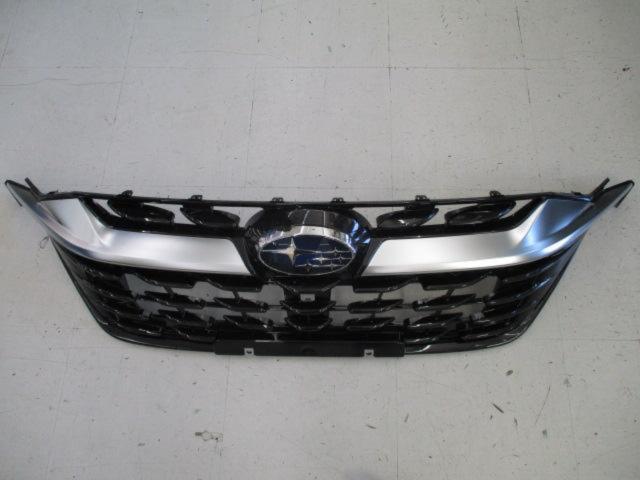 กระจังหน้าแท้ Subaru Levorg Layback VN5