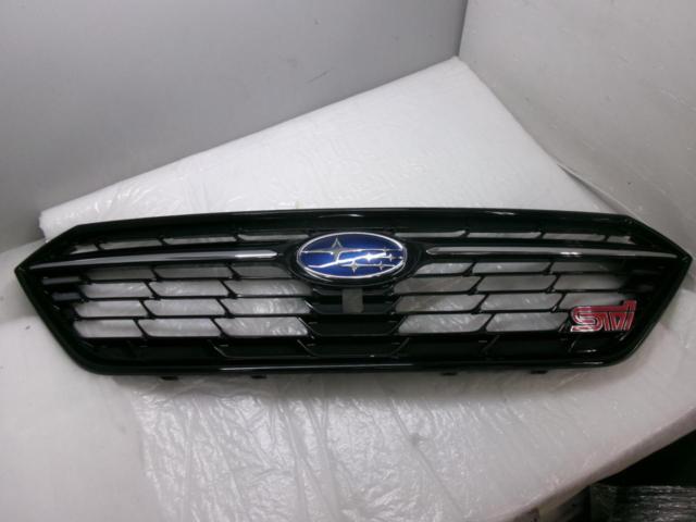 กระจังหน้าแท้ Subaru VN5 Levorg STI