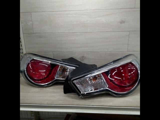 Toyota ZN6/86 ZC6/BRZ เลนส์ท้ายแท้ รุ่นเก่า ซ้ายขวา