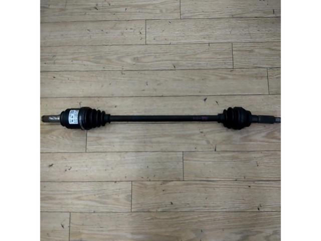 Subaru WRX STi/VAB เพลาขับด้านหลังของแท้ตอนต้น
