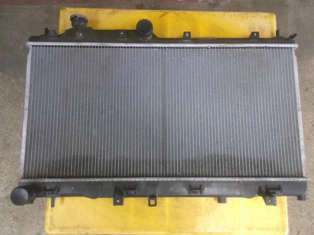 หม้อน้ำแท้ SUBARU Impreza (Z06413)
