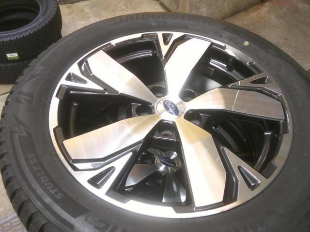 ล้อแท้ SUBARU Forester+BRIDGESTONE BLIZZAK DM-V3 (Z06185)