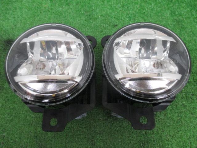 SUBARU WRX S4/VBH ไฟตัดหมอก LED แท้