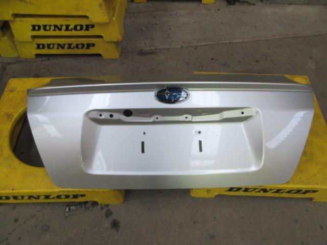 Subaru Impreza WRX ท้ายแท้+ทอร์ชั่นบาร์ (Z07235)