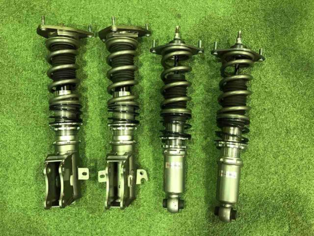 KYB REAL SPOTRS แดมเปอร์ Spec-TR WRX STI VAB