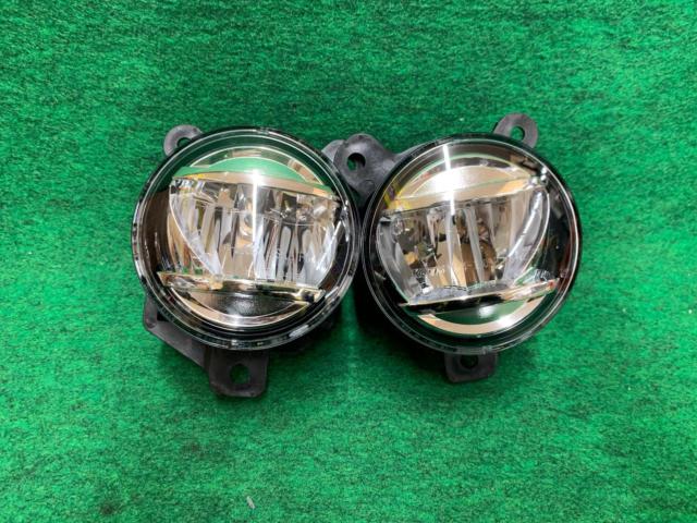 ไฟตัดหมอก Subaru แท้ ซ้ายและขวา S4/VBH KOITO 114-60345/KOITO 114-11092