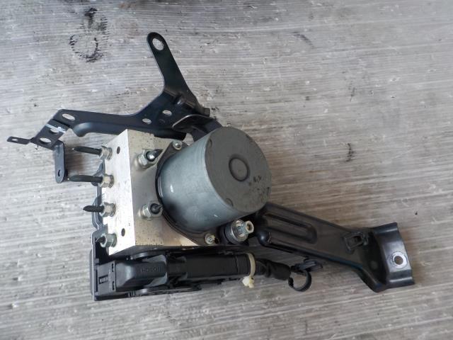 แอคชูเอเตอร์ ABS (Forester) อะไหล่แท้ ระบบเบรกอื่นๆ 275696SC002