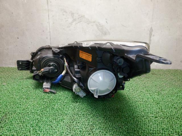 ไฟหน้าขวา Koito ASSY (Legacy) อะไหล่แท้ ไฟหน้า 84001AJ081