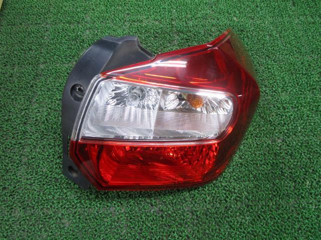 ไฟท้ายขวา(Impreza) อะไหล่แท้ เลนส์ท้าย 84912FJ040
