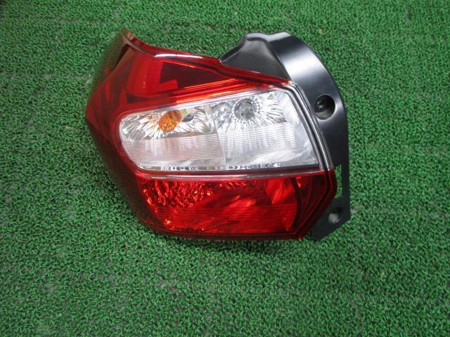 ไฟท้ายซ้าย(Impreza) อะไหล่แท้เลนส์ท้าย 84912FJ050
