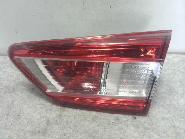 แผงปิดท้ายขวา (Impreza) อะไหล่แท้ เลนส์อื่นๆที่เกี่ยวข้อง 84251FL060