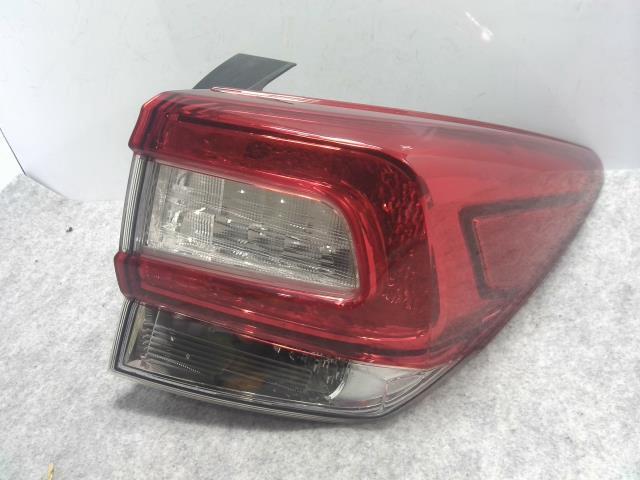 MOBIS ไฟท้ายขวา (Impreza) อะไหล่แท้ เลนส์ท้าย 84912-FL040
