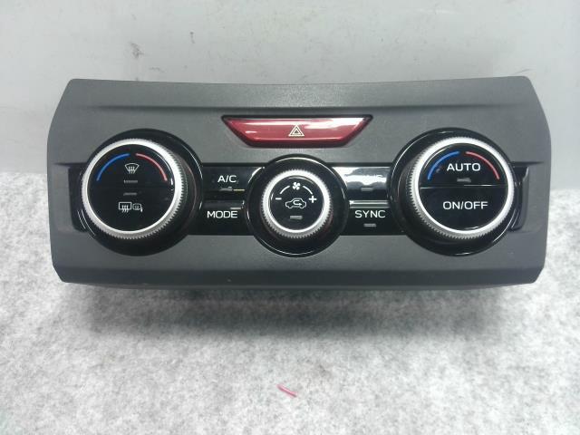 แผงสวิตช์แอร์ (Impreza) อะไหล่แท้ ภายในอื่นๆ 72311-FL310