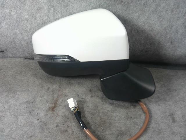 กระจกมองข้างขวามิตซูบะ (Impreza) อะไหล่แท้ส่วนอื่นของตัวถัง