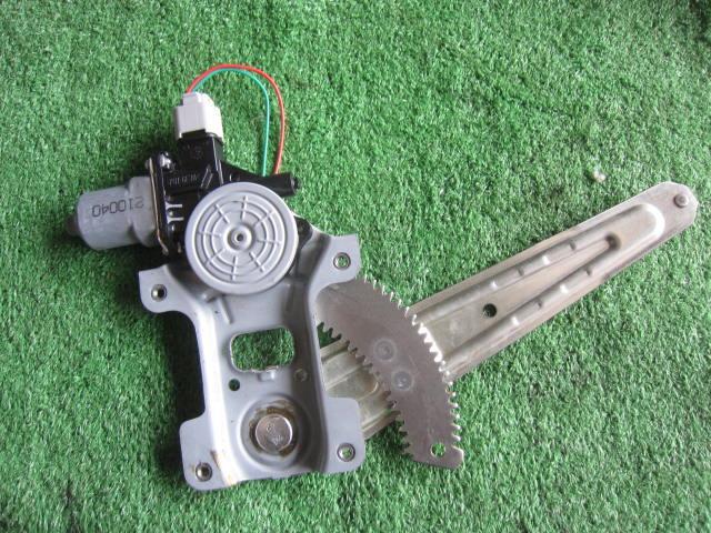 มอเตอร์ควบคุมประตู Mitsuba ขวา R (Impreza) อะไหล่แท้ ระบบไฟฟ้าอื่นๆ 62222-FJ000
