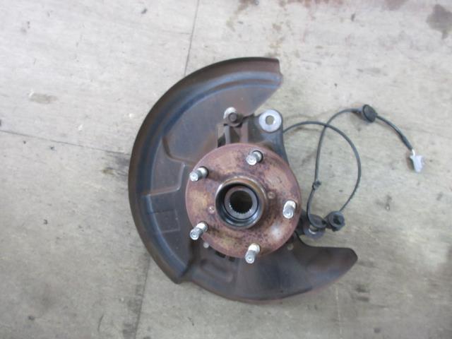 ดุมข้อเหวี่ยง F ซ้าย ASSY (Legacy) อะไหล่แท้ อะไหล่ช่วงล่างอื่นๆ 28313AL010
