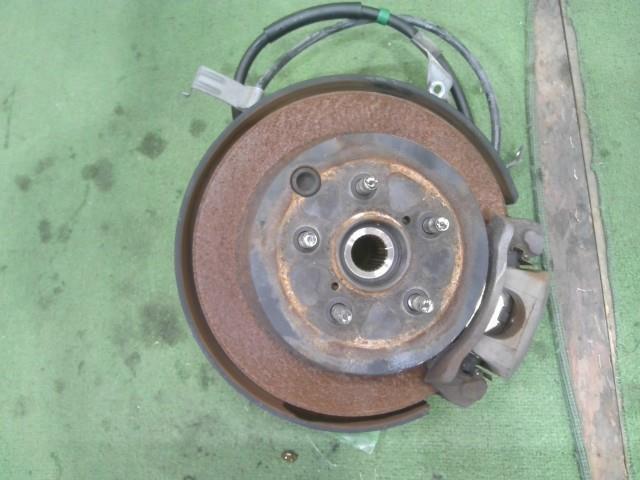 ดุมอาร์ขวา ASSY (Forester) อะไหล่แท้ อะไหล่ช่วงล่างอื่นๆ 28411SG020