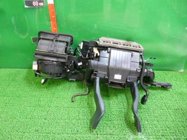 ชุดทำความเย็นแอร์ (Levorg) อะไหล่แท้ ระบบไฟฟ้าอื่นๆ 72100VC150
