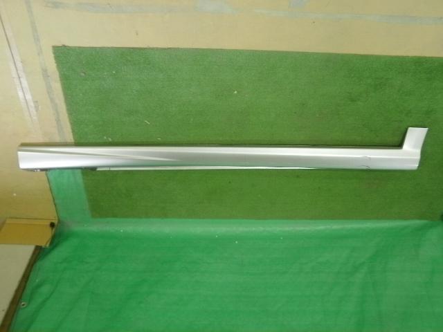 กาบบันไดข้างขวา (Impreza) อะไหล่แท้ ข้าง Aero 96051-FE100*