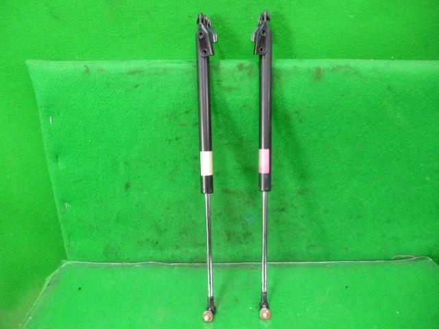 แดมเปอร์ประตูหลัง Showa (Forester) อะไหล่แท้ ชิ้นส่วนอื่นๆ ㊨63269SG020,㊧63269SG030