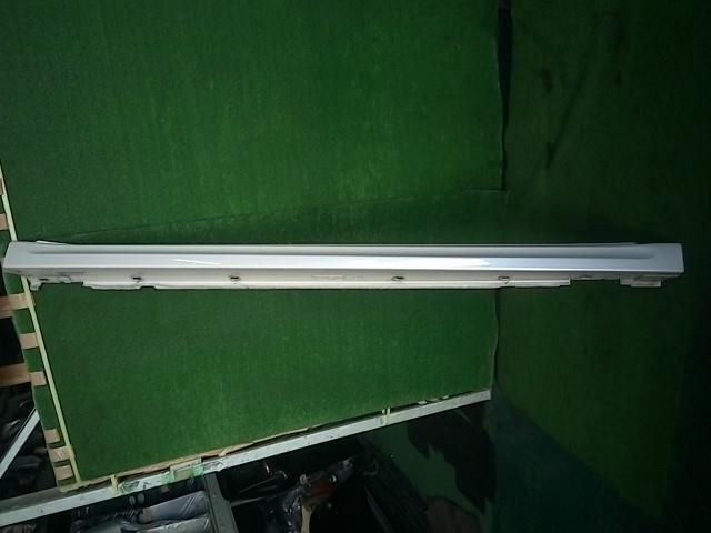 กาบบันไดข้างขวา (Legacy) อะไหล่แท้ Side Aero 96051AJ020WU