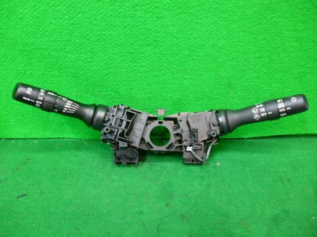 สวิตช์หรี่ไฟ (Impreza) อะไหล่แท้ ระบบไฟฟ้าอื่นๆ ㊧83114VC000 ㊨83115FN090