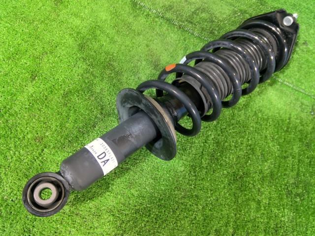 SHOWA Right R Strut (Impreza) อะไหล่แท้ชุดช่วงล่าง 20365FL401