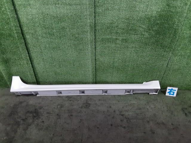 กาบบันไดข้างขวา (Levorg) อะไหล่แท้ ข้าง aero 96051VA020W6