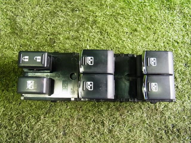 สวิตช์กระจกไฟฟ้า(Levorg) อะไหล่แท้ อุปกรณ์ไฟฟ้าอื่นๆ 83071VA040