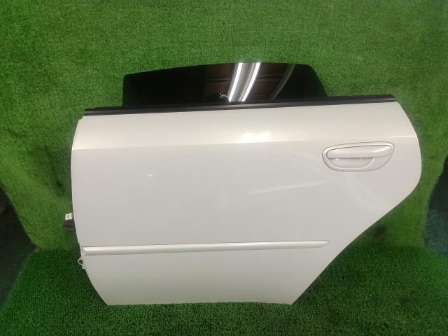 ประตู R กลางซ้าย ASSY (Legacy) อะไหล่แท้ ชิ้นส่วนอื่นๆ ของร่างกาย 60409AG0109P